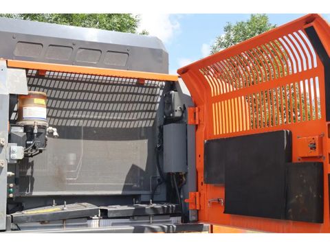 Hitachi
ZX350LC-6 | 90% UNDERCARRIAGE | BUCKET | HAMMERLINES | Hulleman Trucks [13]