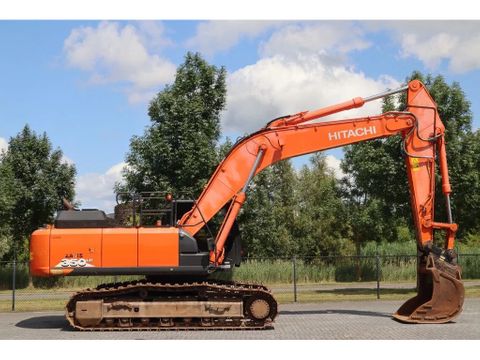 Hitachi
ZX350LC-6 | 90% UNDERCARRIAGE | BUCKET | HAMMERLINES | Hulleman Trucks [4]