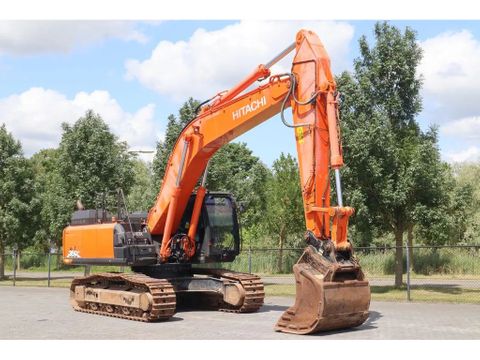 Hitachi
ZX350LC-6 | 90% UNDERCARRIAGE | BUCKET | HAMMERLINES | Hulleman Trucks [5]