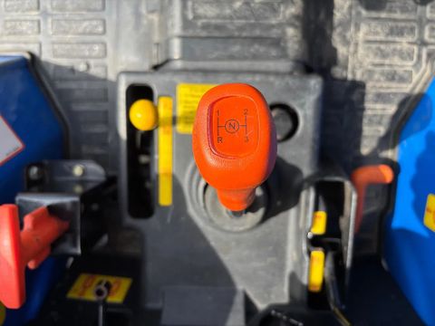 Solis Mini Tractor 26MY18 4WD Gazonbanden Voorlader + Cirkelmaaier 200 UUR | Van Nierop BV [15]