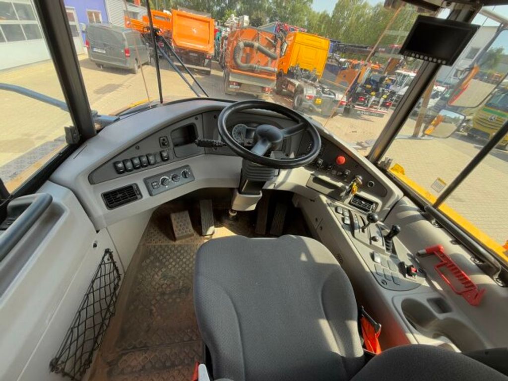 Volvo  (14)
