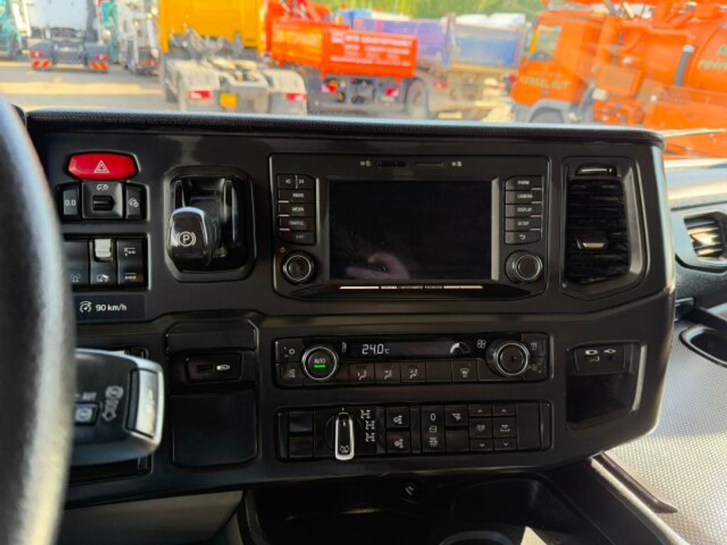 Scania  (11)