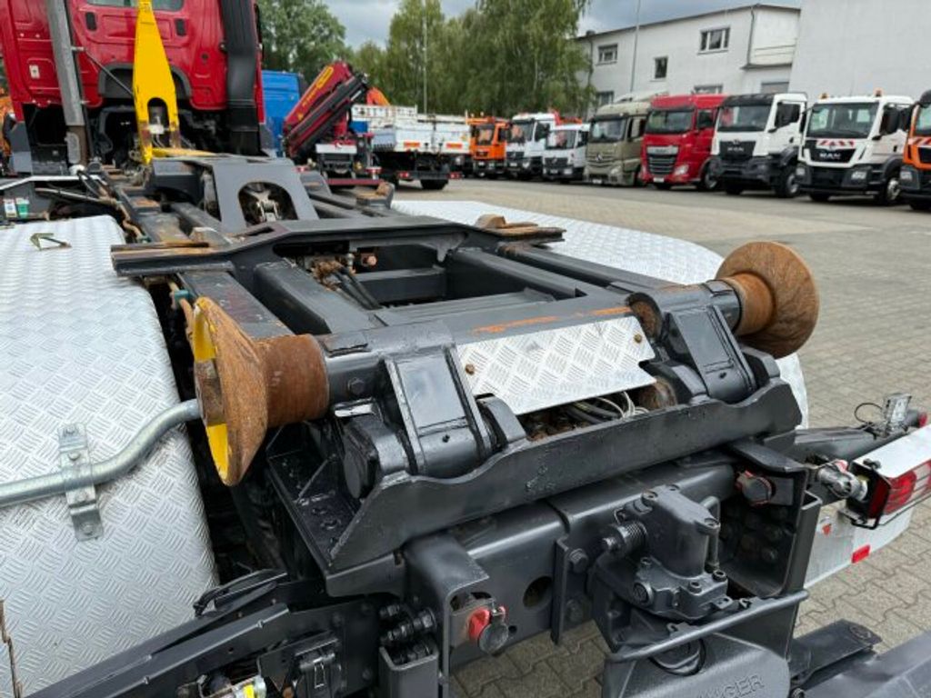 Mercedes-Benz  (15)