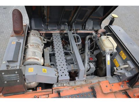 Hitachi
ZX300 LC-6 | ROTOTILT | BUCKET | GPS | Hulleman Trucks [15]