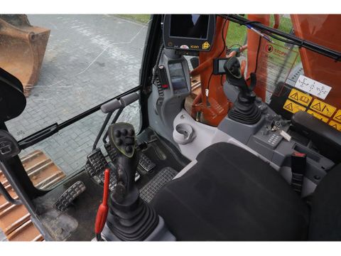 Hitachi
ZX300 LC-6 | ROTOTILT | BUCKET | GPS | Hulleman Trucks [17]