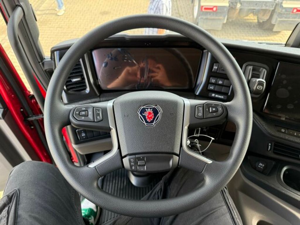 Scania  (15)