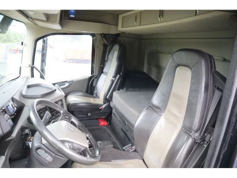 Volvo
8X4 TIPPER EURO 6 BIG AXLES RETARDER VDS | Hulleman Trucks [14]