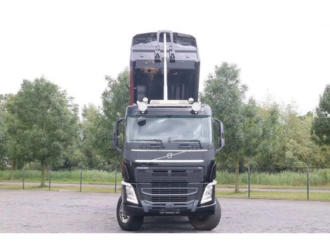 Volvo
8X4 TIPPER EURO 6 BIG AXLES RETARDER VDS | Hulleman Trucks [4]