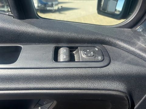 Mercedes-Benz 317CDI Dubbelcabine Openlaadbak Airco 3500KG Trekhaak 16.500KM BPM VRIJ  10 x op voorraad | Van Nierop BV [11]