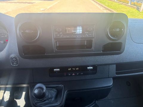 Mercedes-Benz 317CDI Dubbelcabine Openlaadbak Airco 3500KG Trekhaak 16.500KM BPM VRIJ  10 x op voorraad | Van Nierop BV [14]