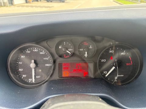 Iveco L2H1 Automaat Airco Cruisecontrol EURO 6 | Van Nierop BV [13]