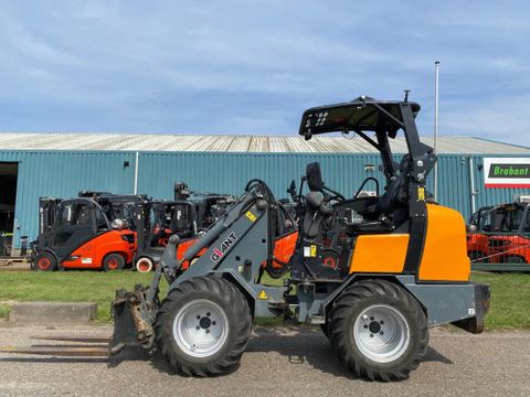 Giant D332SWT | Brabant AG Industrie [3]