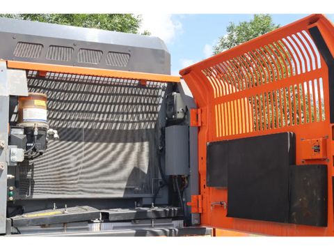 Hitachi
ZX350LC-6 | GOOD UNDERCARRIAGE | BUCKET | HAMMERLINES | Hulleman Trucks [13]