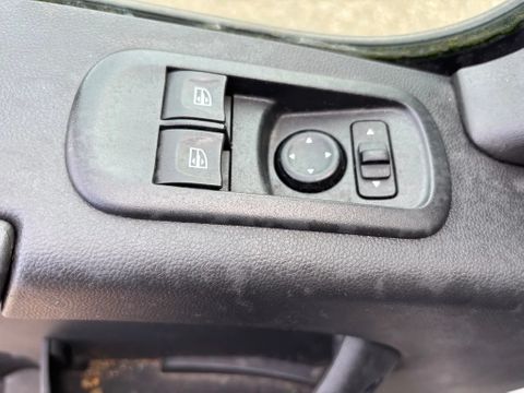 Renault 2.3DCI 150 Openlaadbak Automaat Airco Navi Trekhaak EURO 6 4,40 Lang 2,10 Breed | Van Nierop BV [10]