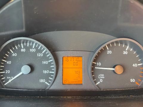 Mercedes-Benz 210CDI L2H2 270 Graden Deuren 161700KM | Van Nierop BV [12]
