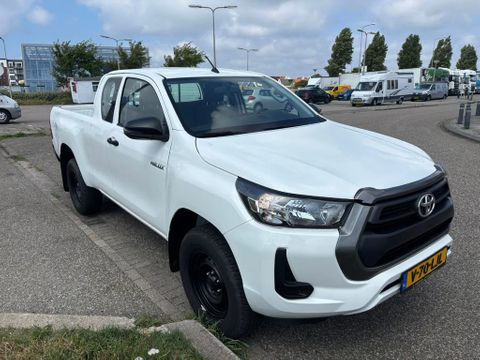 Toyota 2.4 D-4D Comfort 4x4 1.5Cab NIEUW 3500KG Trekhaak Airco Cruisecontrol BPM VRIJ | Van Nierop BV [2]