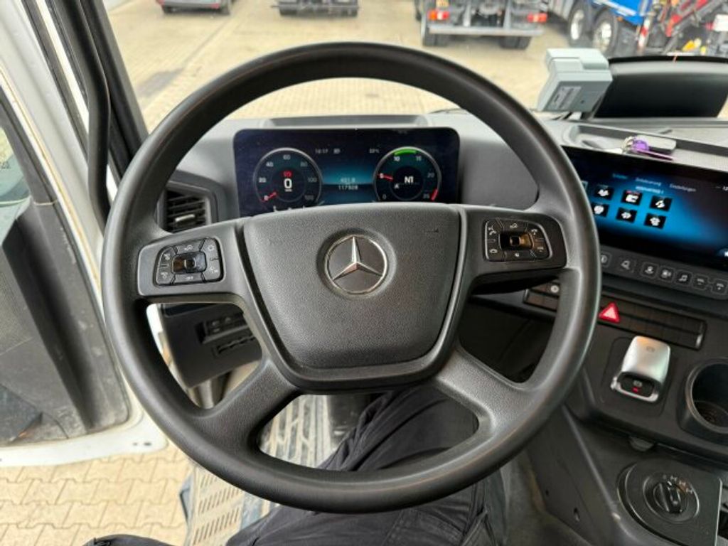 Mercedes-Benz  (15)