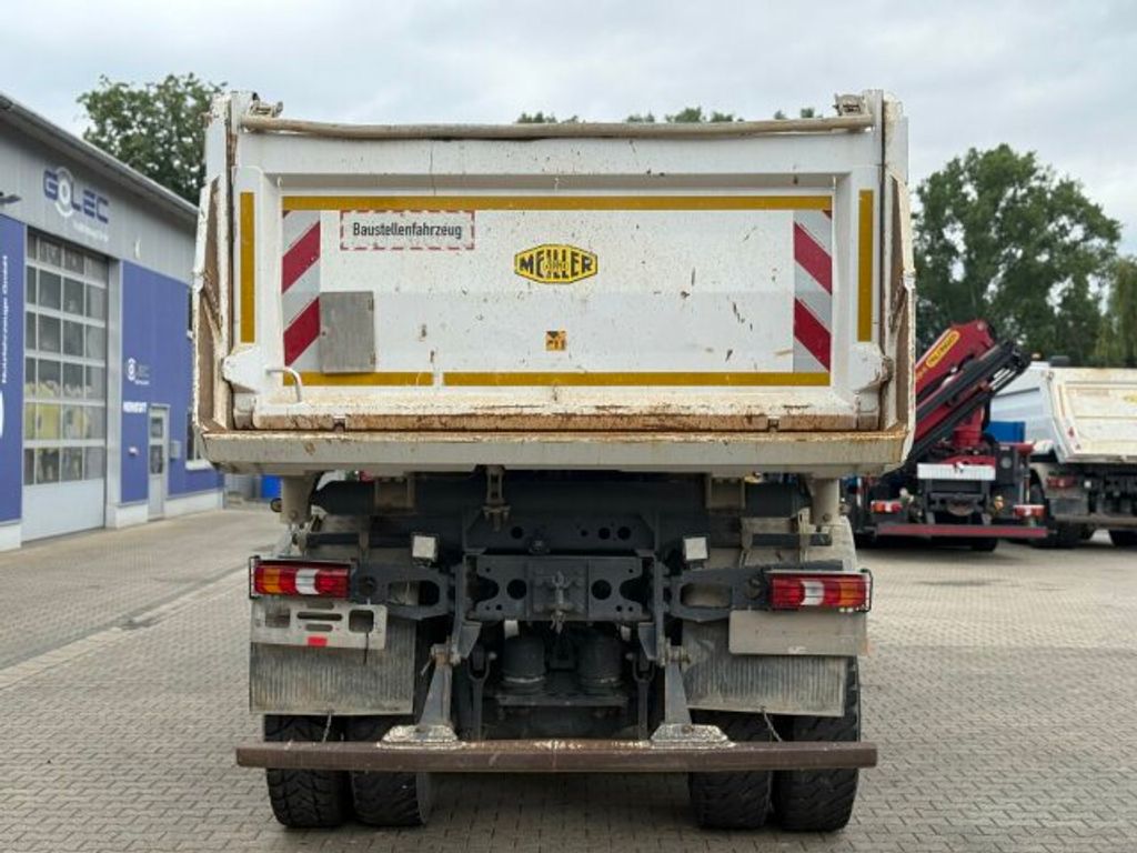 Mercedes-Benz  (9)