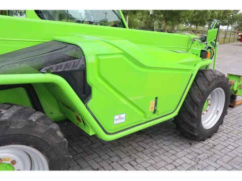 Merlo
P40.17 PLUS | FORKS | JIB | BUCKET | Hulleman Trucks [13]