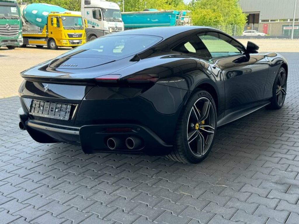 Ferrari  (2)