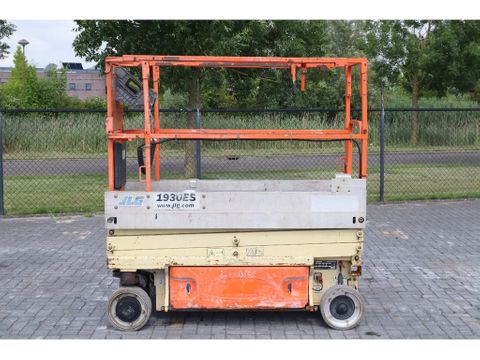 JLG
1930 ES | 7.7 METER | 230 KG | Hulleman Trucks [1]