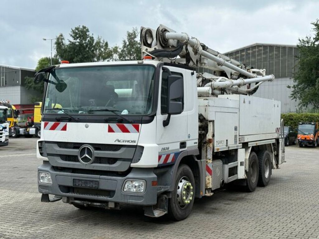 Mercedes-Benz  (6)