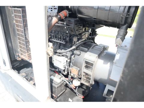SDMO
R90C3 | 90 KVA | 400 V | Hulleman Trucks [13]