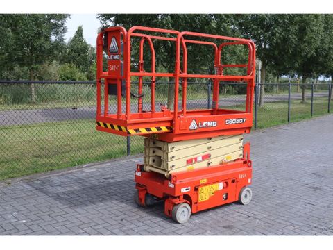LGMG
SS0507 | 6.3 METER | 230 KG | GS-1330 | ES1330 | Hulleman Trucks [5]
