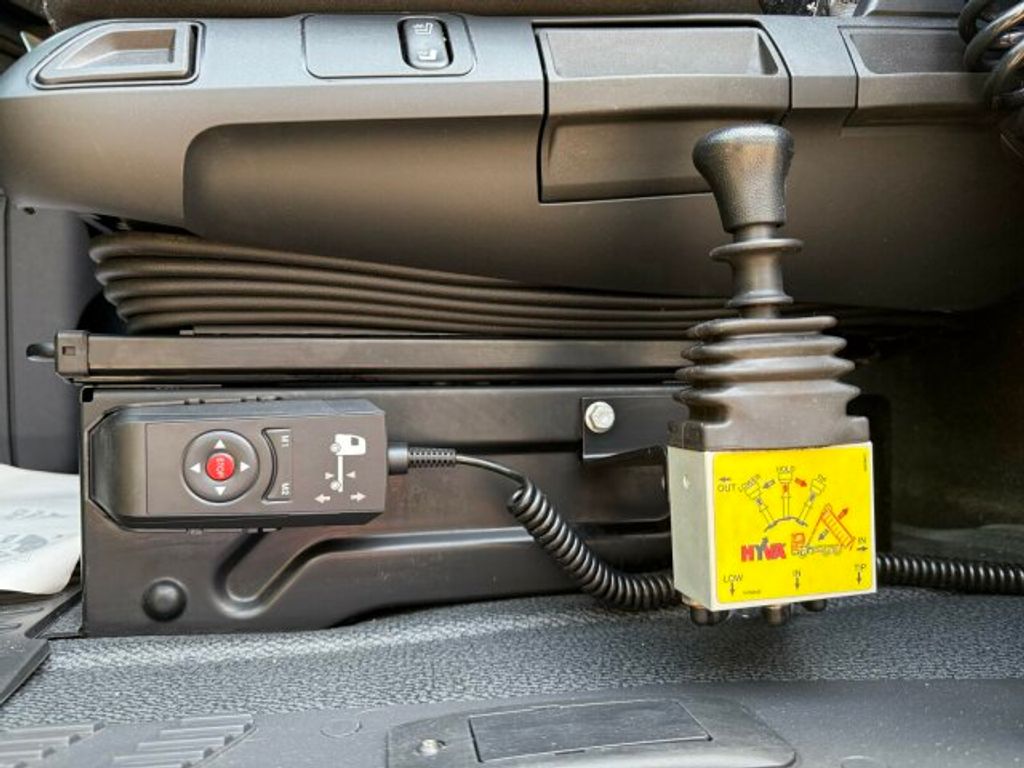 Mercedes-Benz  (14)