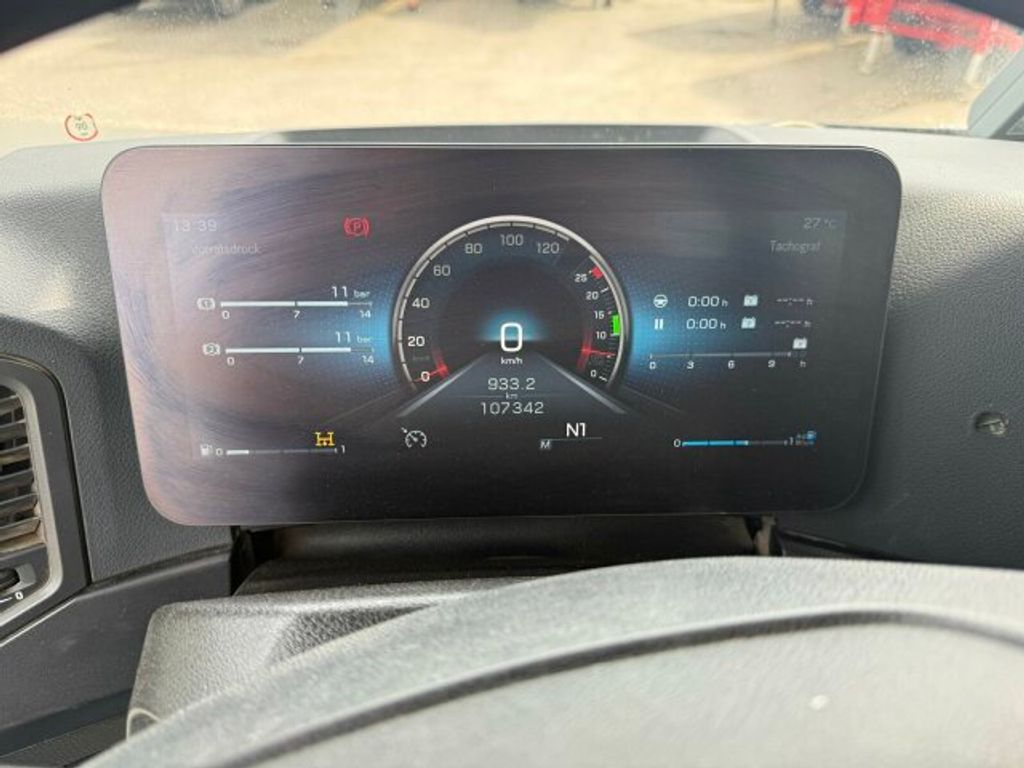 Mercedes-Benz  (10)