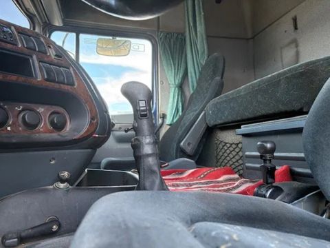DAF XF SPACECAB (EURO 2 / ZF16 MANUAL GEARBOX / HYDRAULIC KIT / P.T.O. / SIDE SKIRTS / AIRCONDITIONING) | Engel Trucks B.V. [8]