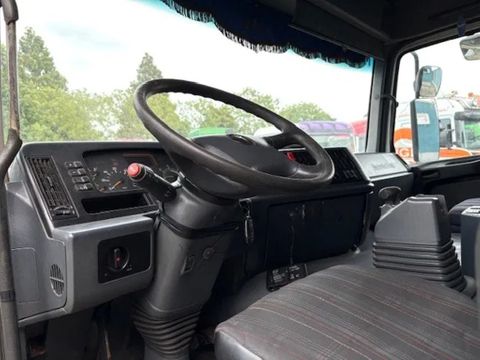 Mercedes-Benz LS (MP1) (EPS WITH CLUTCH (3 PEDALS) / RETARDER / ROOF SPOILER / ETC.) | Engel Trucks B.V. [8]
