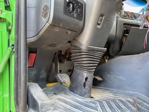 Mercedes-Benz K 8x4 FULL STEEL CHASSIS (EPS WITH CLUTCH (3 PEDALS) / FULL STEEL SUSPENSION / REDUCTION AXLES / AIRCONDITIONING) | Engel Trucks B.V. [11]
