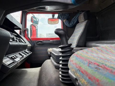 Renault 4x2 TRACTOR (MECHANICAL PUMP & INJECTORS / ZF MANUAL GEARBOX / REDUCTIONS AXLE) | Engel Trucks B.V. [9]