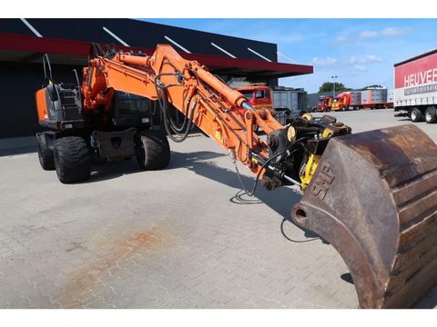 Hitachi ZX140 W-3 | Companjen Bedrijfswagens BV [17]