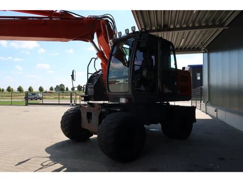Hitachi ZX140 W-3 | Companjen Bedrijfswagens BV [23]