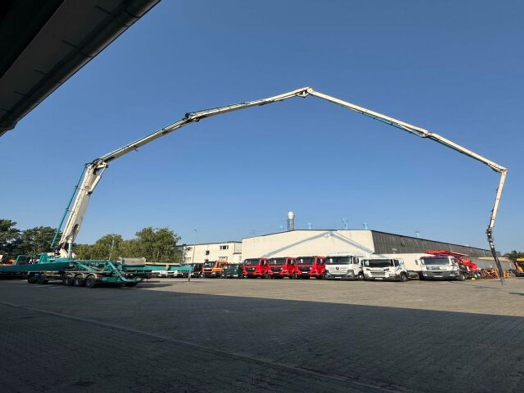 Mercedes-Benz  (5)