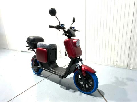 Q3  | Used Machinery Trading B.V. [6]