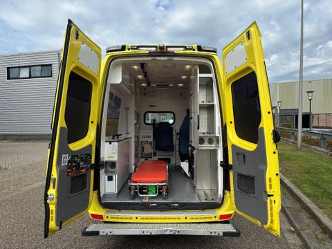 Mercedes-Benz 319CDI L2H2 Ambulance V6 Automaat Airco Cruisecontrol EURO 6 MARGE | Van Nierop BV [14]