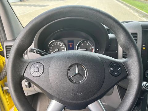 Mercedes-Benz 319CDI L2H2 Ambulance V6 Automaat Airco Cruisecontrol EURO 6 MARGE | Van Nierop BV [32]