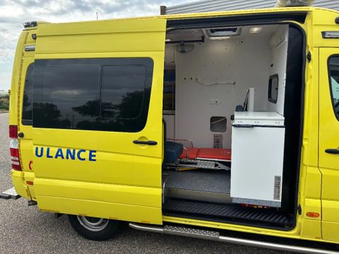 Mercedes-Benz 319CDI L2H2 Ambulance V6 Automaat Airco Cruisecontrol EURO 6 MARGE | Van Nierop BV [9]