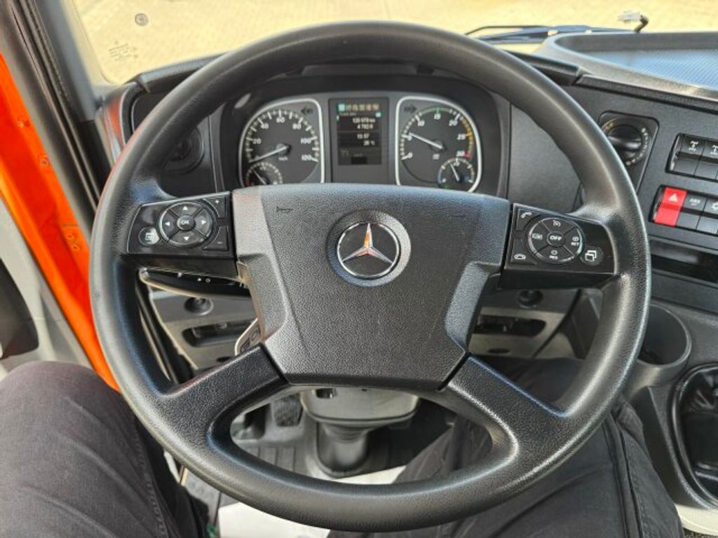 Mercedes-Benz  (14)