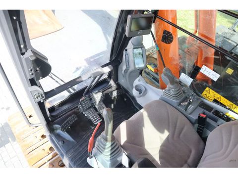 Hitachi
ZX530 LCH-6 | BUCKET | QUICK COUPLER | Hulleman Trucks [16]