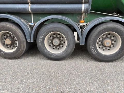 Feldbinder KIP48 3 3-AXLE 48M3 KIPPING SILO TRAILER (SAF AXLES / DRUM BRAKES / 4 COMPARTMENTS) | Engel Trucks B.V. [6]
