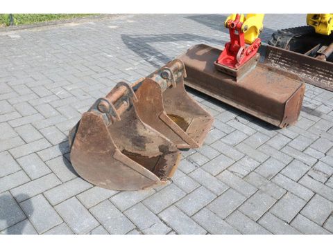 Komatsu
PC16 R-3HS | 3X BUCKET | QUICK COUPLER | SWING BOOM | Hulleman Trucks [8]
