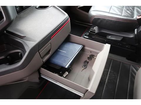 Scania S580 Full air, King of the road, Show Truck! www.companjen.nl | Companjen Bedrijfswagens BV [28]