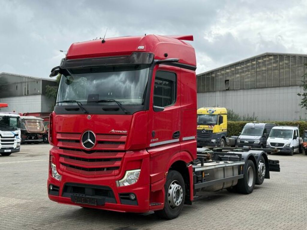 Mercedes-Benz  (6)