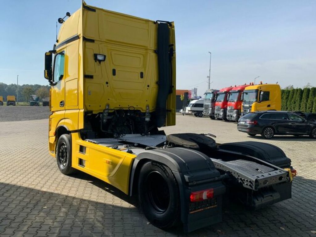 Mercedes-Benz  (7)