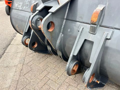 Doosan Rock bucket  230104- 01475 | Brabant AG Industrie [7]