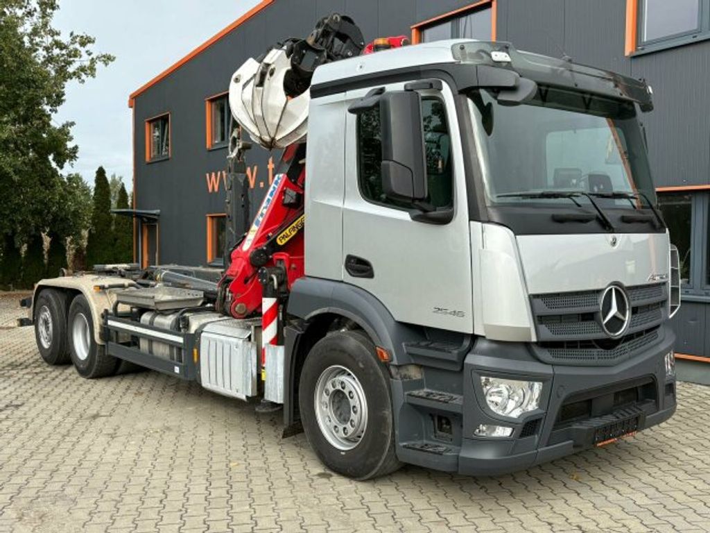 Mercedes-Benz  (1)
